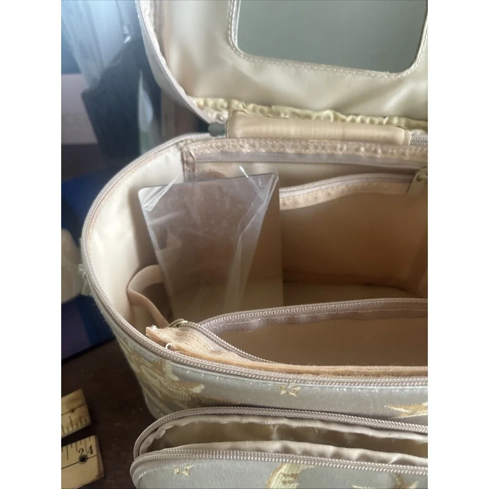 Modella extra mirror